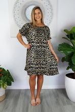 Load image into Gallery viewer, Relaxed Fit Knee Length Diva Leopard Dress.  Plus Sizes from 16-24.
