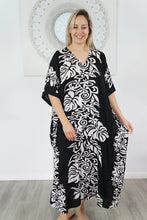 Load image into Gallery viewer, Sundrenched Florida Black & White Long Kaftan Dress – One Size Fits All