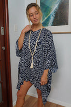 Load image into Gallery viewer, Kaftan Top Links Navy & White Print. One Size Fits All.