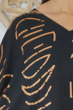 Load image into Gallery viewer, Kaftan Top In Half Moon Black & Tan. One Size Fits All.