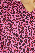 Load image into Gallery viewer, Vibrant Safari Print Pink Kaftan Top.  One Size Fits All.
