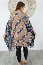 Load image into Gallery viewer, Kaftan Top Kediri Apricot. One Size Fits All.