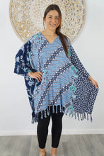 Load image into Gallery viewer, Kaftan Top Kediri Blue. One Size Fits All.