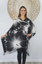 Load image into Gallery viewer, Sundrenched Outline Black & White Kaftan Top.  One Size Fits All.