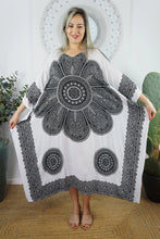 Load image into Gallery viewer, plus size crown white &amp; grey long kaftan with bling 
