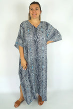Load image into Gallery viewer, plus size papua print blue long kaftan