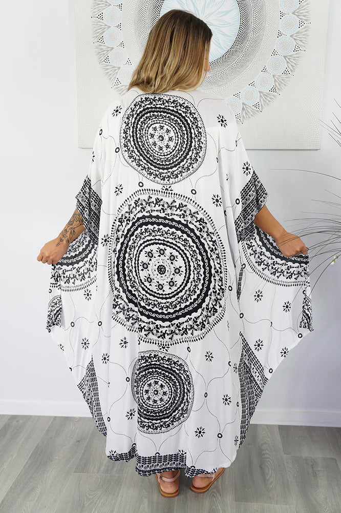 Long White & Black Tunisia Sequined Cape/Kimono.   Free Size