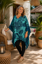 Load image into Gallery viewer, Betelnut Navy &amp; Mint Kaftan Top | One Size Fits All
