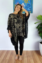 Load image into Gallery viewer, Betelnut Black/Stone Kaftan Top.  One Size Fits All.
