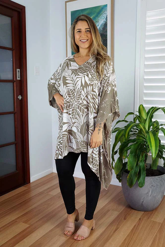 Betelnut Taupe & Cream Kaftan Top.  One Size Fits All.