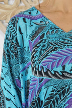 Load image into Gallery viewer, Sundrenched Retro Batik Turquoise Kaftan Top.  One Size Fits All.
