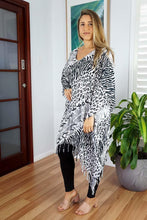 Load image into Gallery viewer, Vibrant Cheetah Black/White Kaftan Top.  One Size Fits All.
