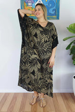 Load image into Gallery viewer, Plus size black &amp; stone long kaftan
