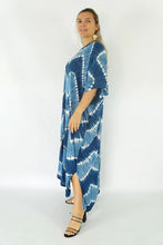 Load image into Gallery viewer, Sundrenched Culture Tie Dye navy &amp; white long kaftan.  One Size Fits All.
