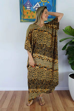 Load image into Gallery viewer, plus size cheetah print gold &amp; black long kaftan
