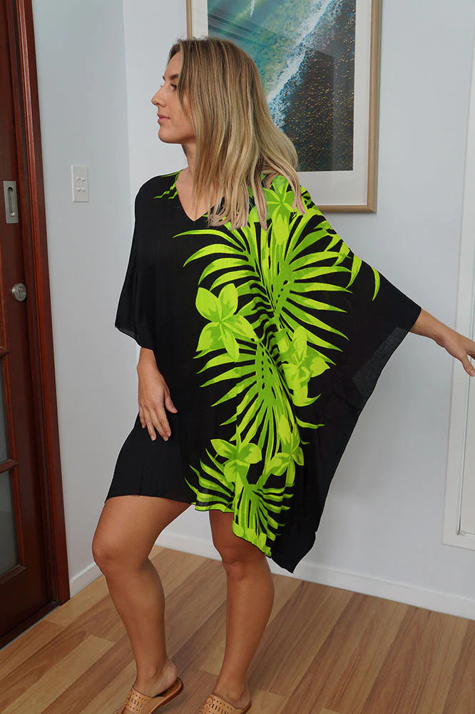 Vibrant Palm Frond green kaftan top.  One size fits all.